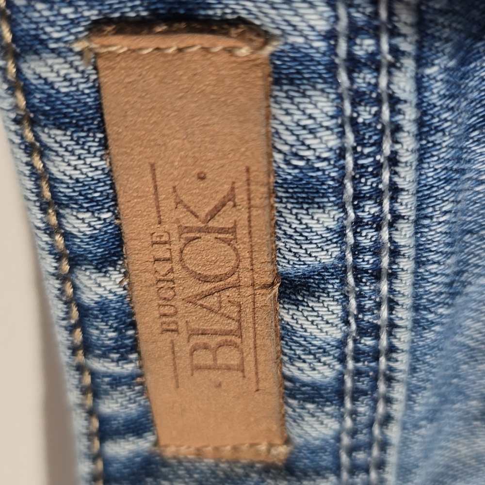Buckle Black - Women's Embroidered Denim Shorts 100% Cotton - Picture 12 of 12
